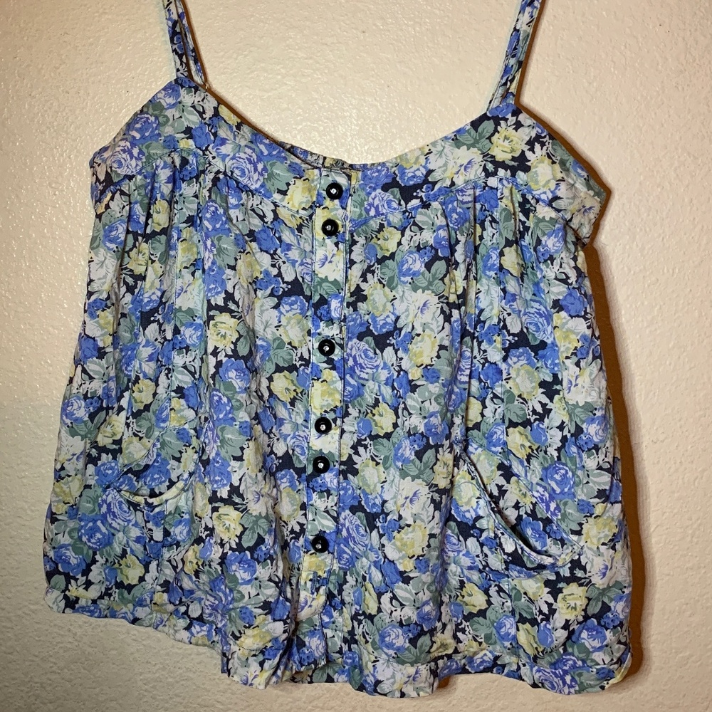 Floral Crop Button Up